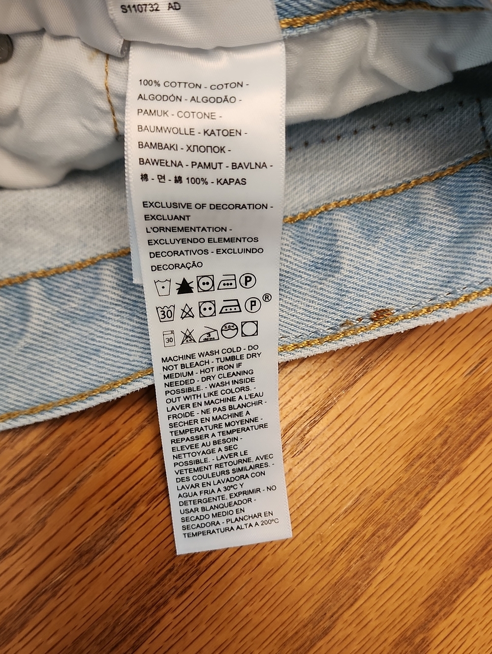 Levi's 501 Light Blue Denim Cutoff Shorts - Picture 15 of 17
